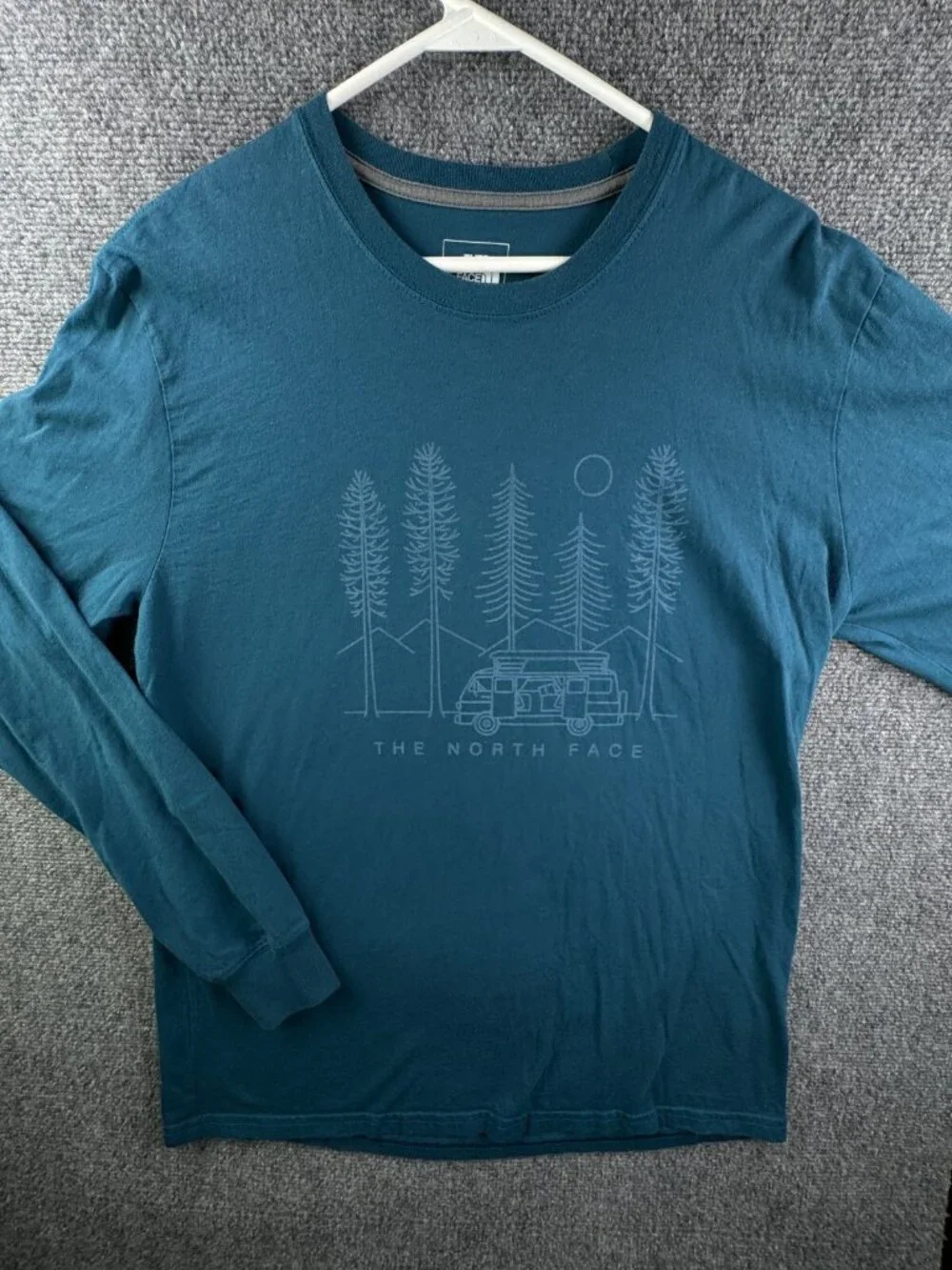 North Face Large Men’s Blue Long Sleeve T Shirt Camping Hiking Graphic Print